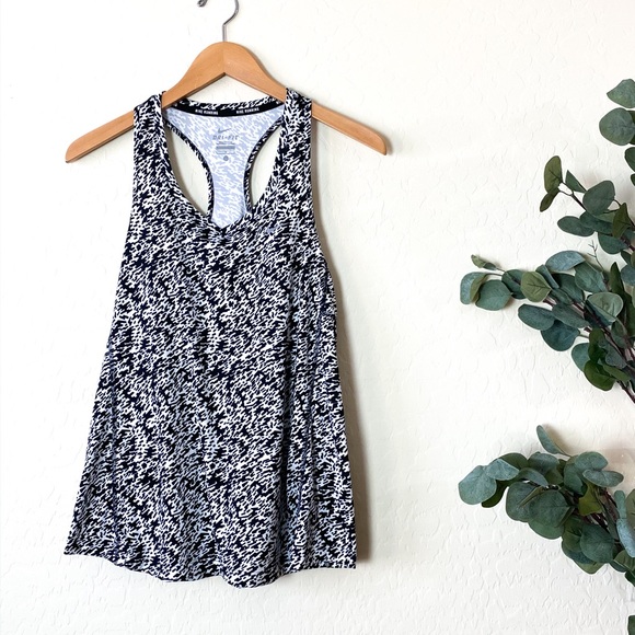 Nike Tops - Nike Dri-Fit Racerback Size Large Black White